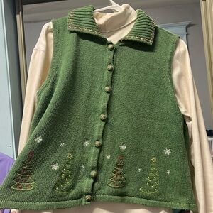 F E S T I V E  C H R I S T M A S  S W E A T E R  V E S T